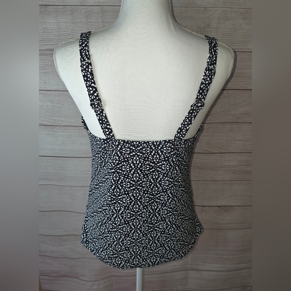L.L. Bean Slimming Tankini Top Size 16 Misses Regular - Picture 2 of 5